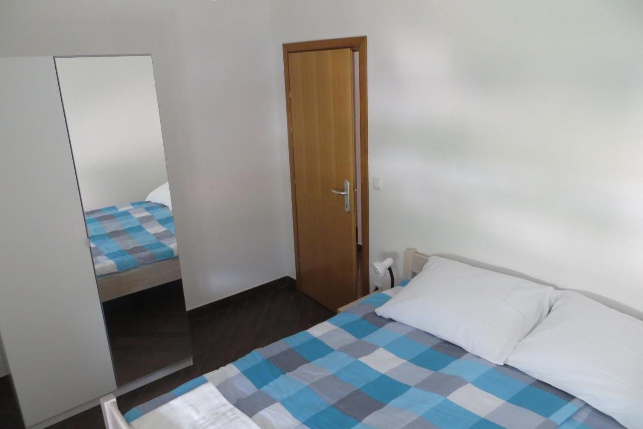 Mungos Apartment เซซาริซา ภายนอก รูปภาพ