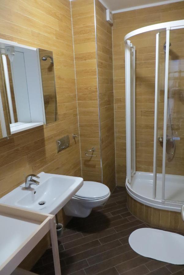 Mungos Apartment เซซาริซา ภายนอก รูปภาพ