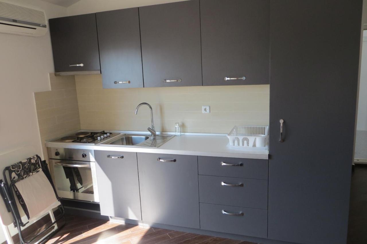 Mungos Apartment เซซาริซา ภายนอก รูปภาพ