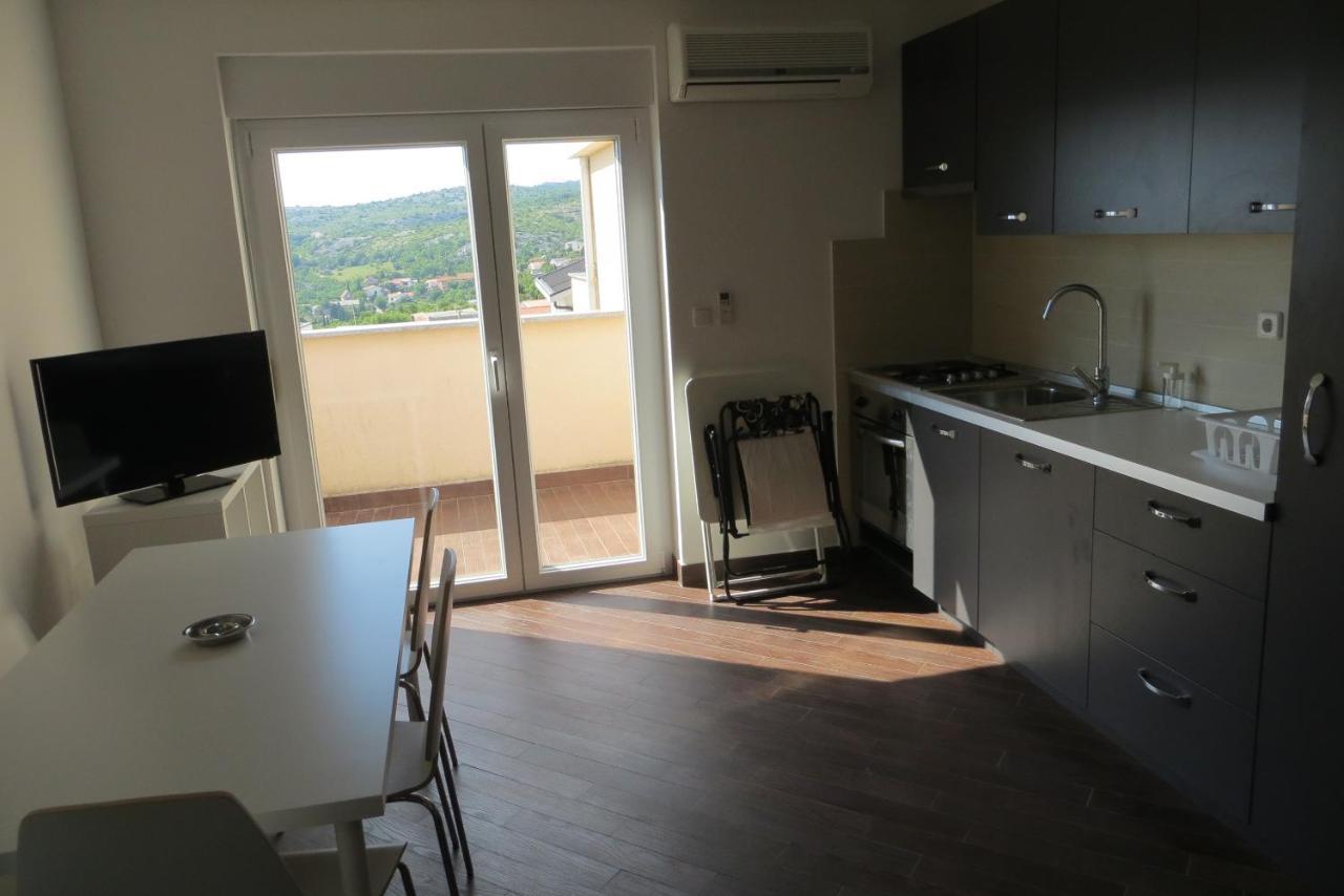 Mungos Apartment เซซาริซา ภายนอก รูปภาพ