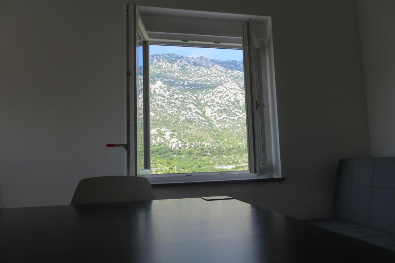 Mungos Apartment เซซาริซา ภายนอก รูปภาพ