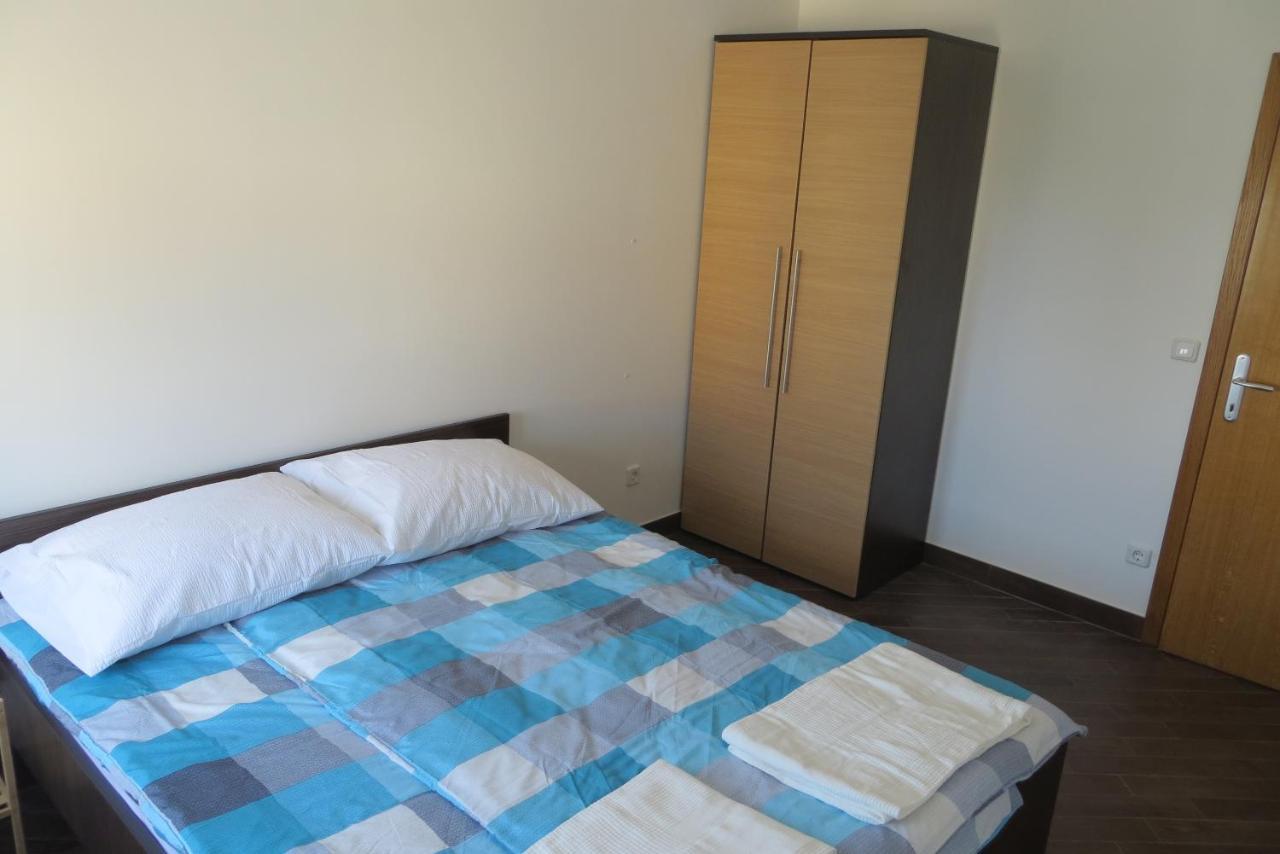 Mungos Apartment เซซาริซา ภายนอก รูปภาพ
