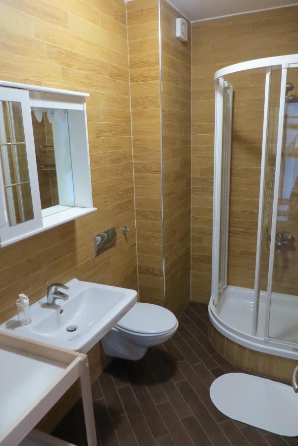 Mungos Apartment เซซาริซา ภายนอก รูปภาพ